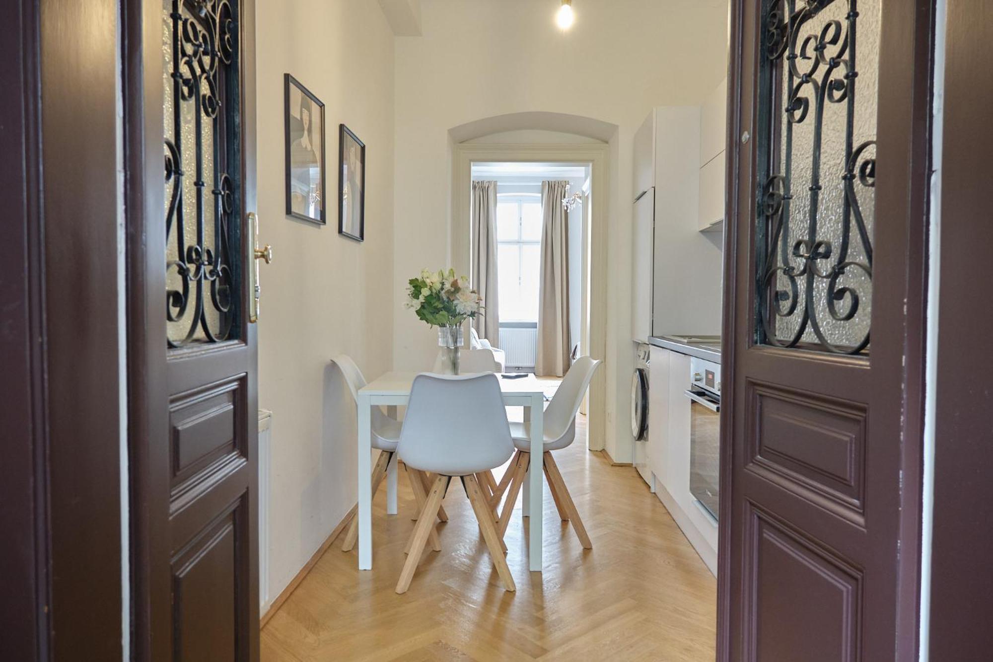Chic Apartment - Near U3 Metro Wina Bagian luar foto