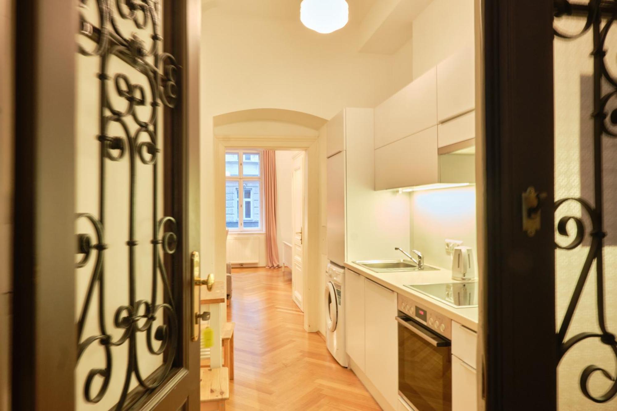 Chic Apartment - Near U3 Metro Wina Bagian luar foto